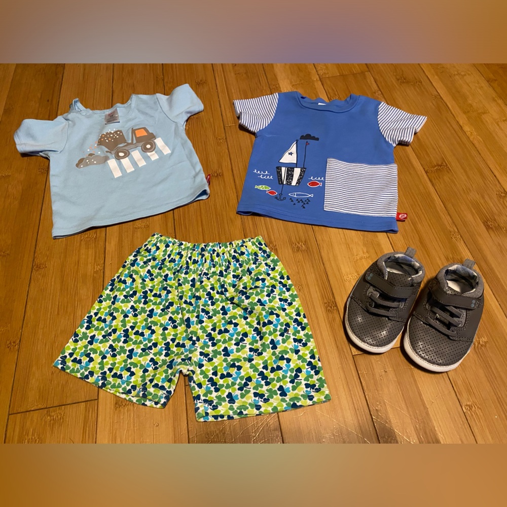 Zutano 3pcs - 2 t-shirts and a pair of shorts all 6 months. Pair of stride rites